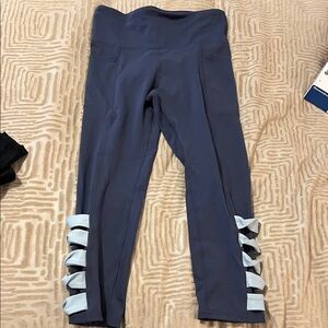 Blue Leggings with light blue Accents